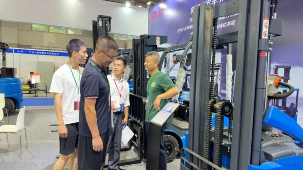 世恒參展 | 第五屆廣州軍民兩用技術(shù)物資裝備成果交易會(huì )